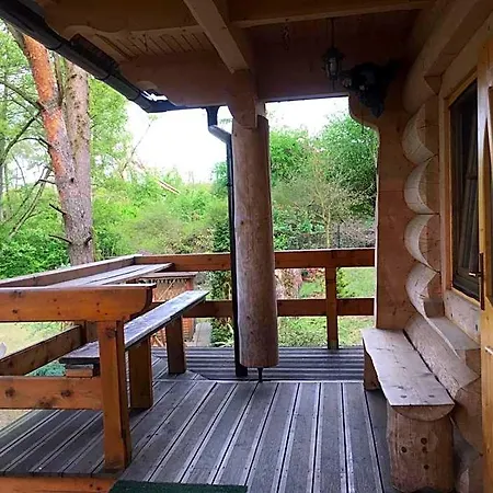 Z Bali Tryszczyn Nad Brda ホテル Maksymiljanowo